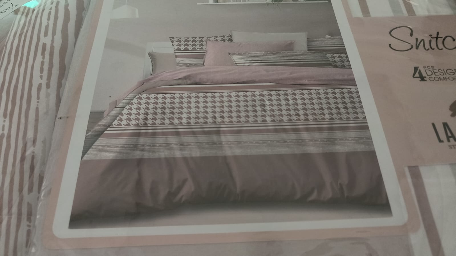 La Reva Comforter 4-Set - Image 2
