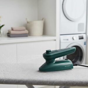 Mini Handheld Steam Iron